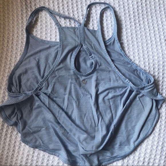 SOLD Flowy lululemon top 💙 - Picture 3 of 3